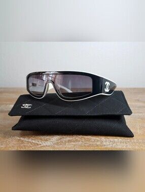 CHANEL 6057 Urban Vintage Shield Sunglasses Black & White/Gray Lens 100% UV